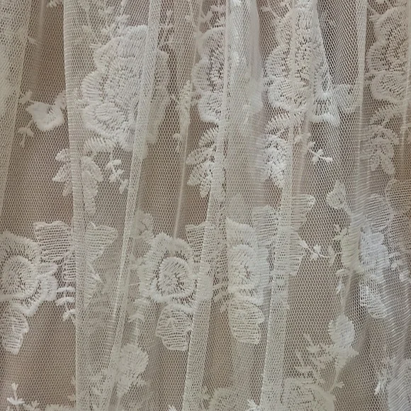 NWT Lulu’s Wedding Dress - Picture 3 of 9